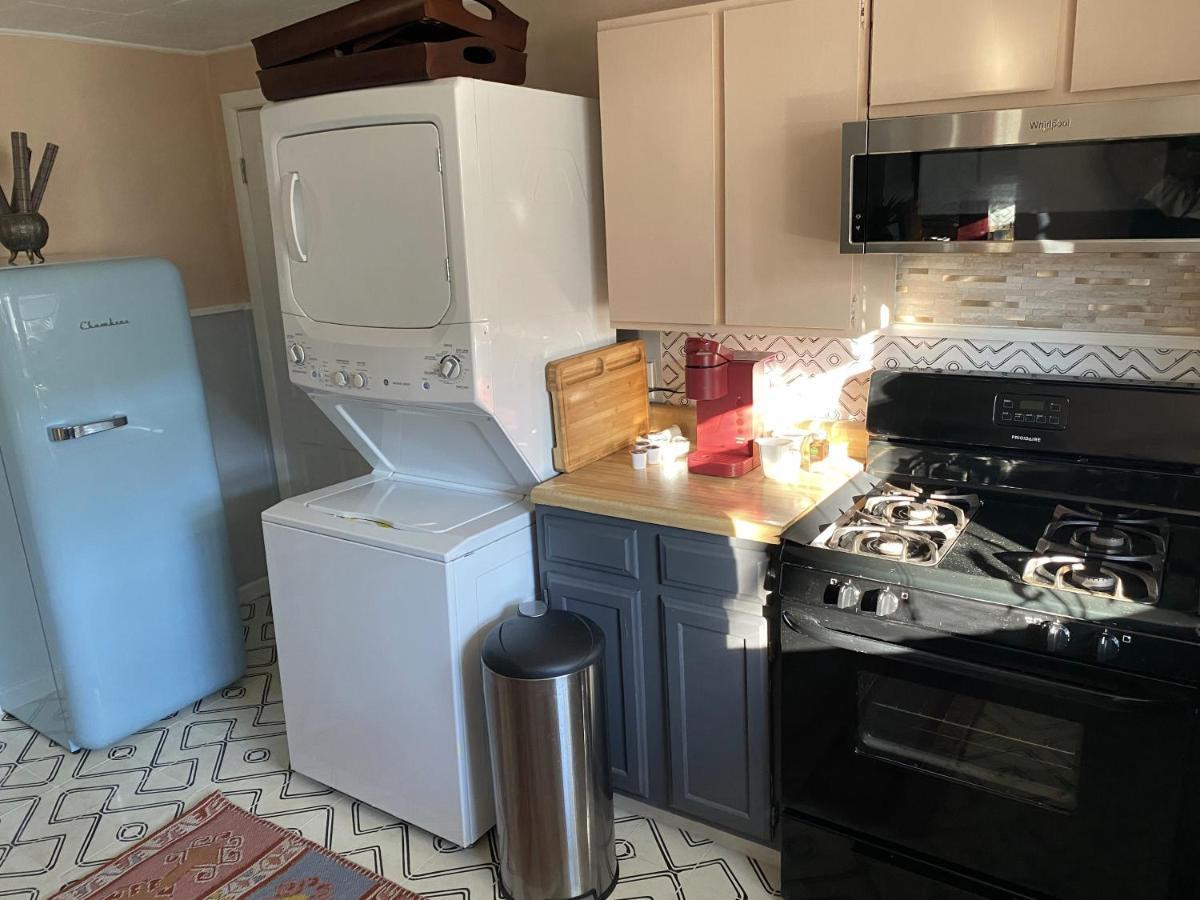 شقة Boho-Chic Travel Pad - Unit 2 بلومنقتون المظهر الخارجي الصورة