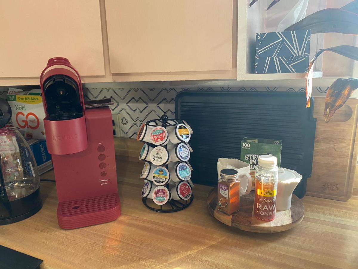 شقة Boho-Chic Travel Pad - Unit 2 بلومنقتون المظهر الخارجي الصورة